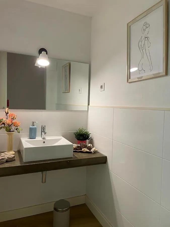 Hostel Rooms In Gothic Spain