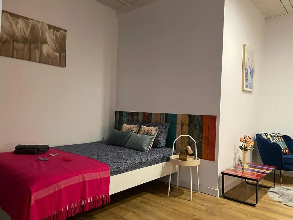 Rooms In Gothic 0*, Barcelona Spain