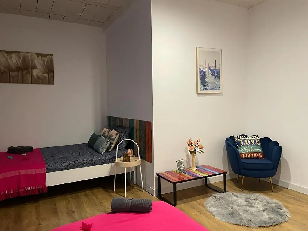 Rooms In Gothic 0*, Barcelona Spain