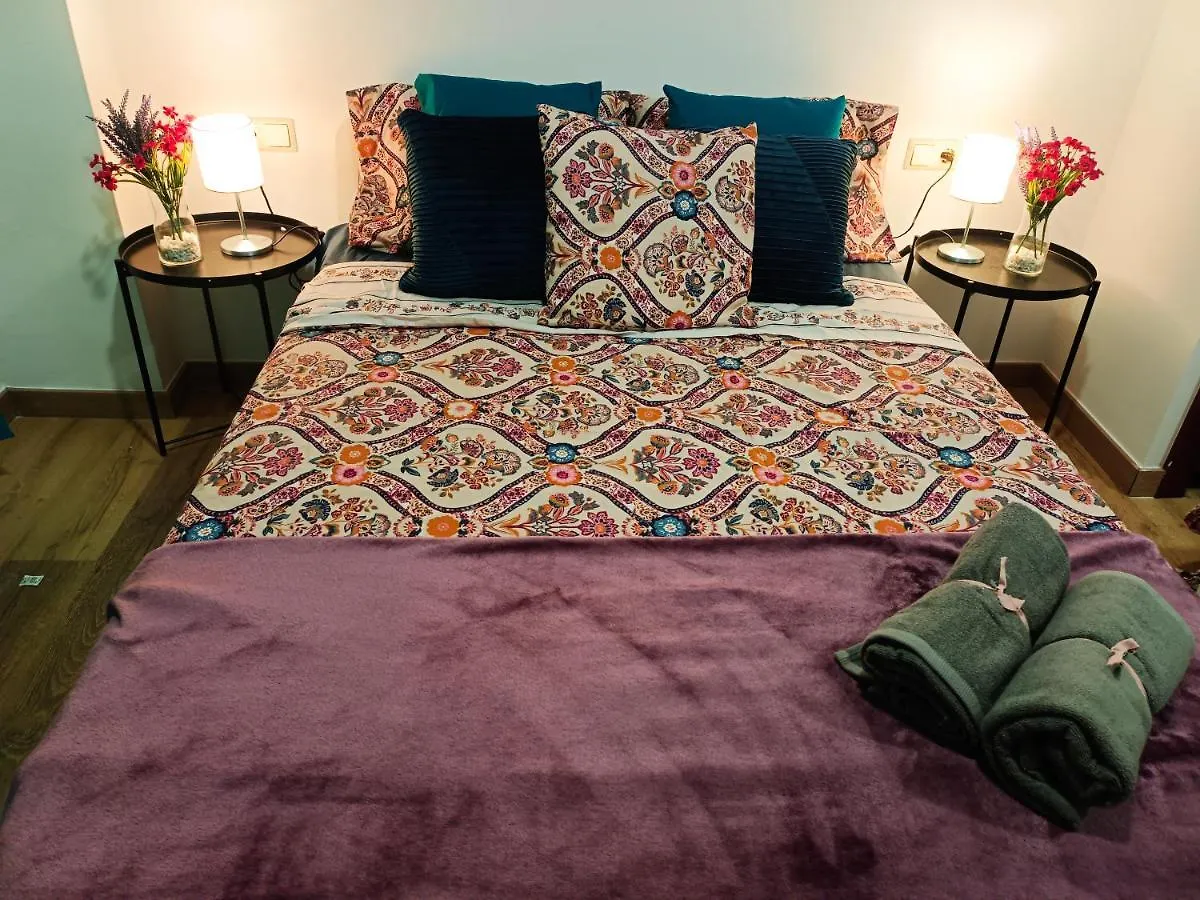Hostel Rooms In Gothic Spain
