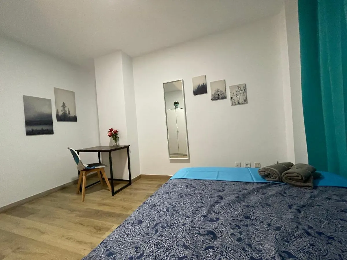 Hostal Rooms In Gothic