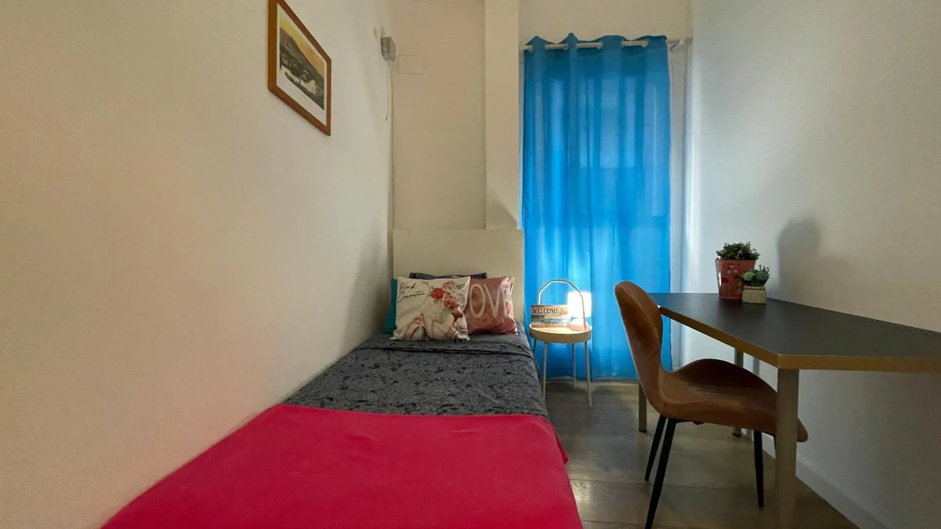 Hostel Rooms In Gothic